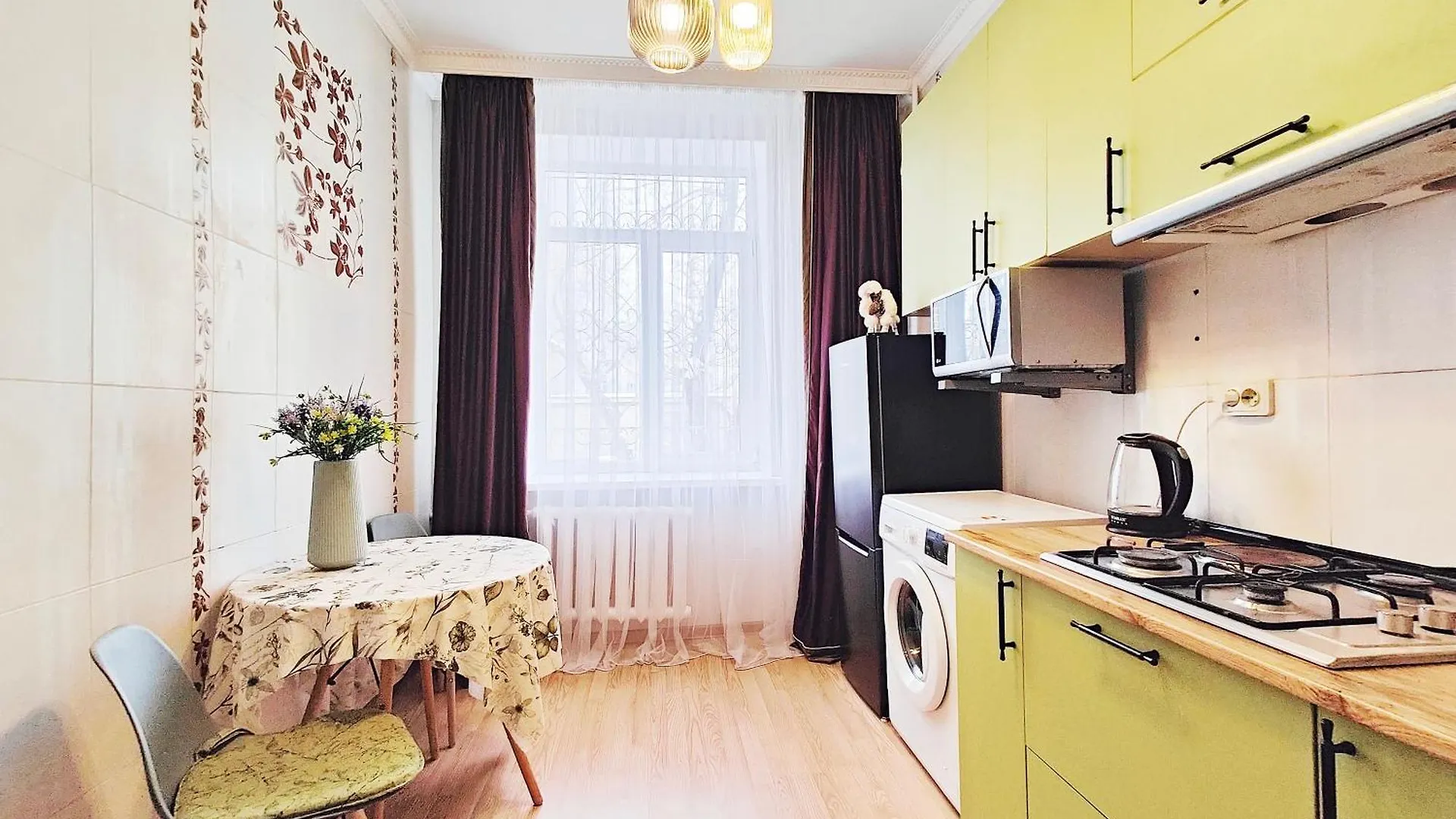 Апартаменты Moon Apartments - Seifullina 58 Almatý