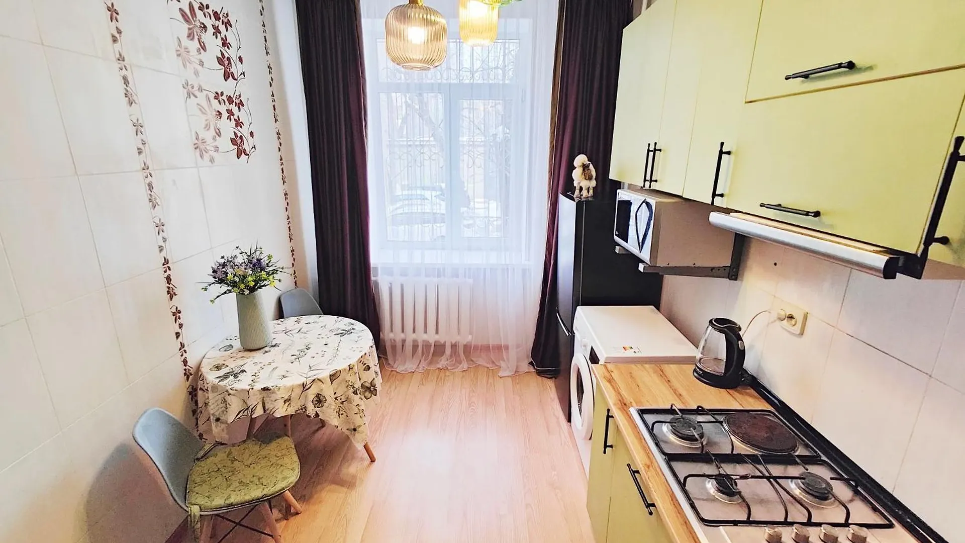 Апартаменты Moon Apartments - Seifullina 58 Almatý